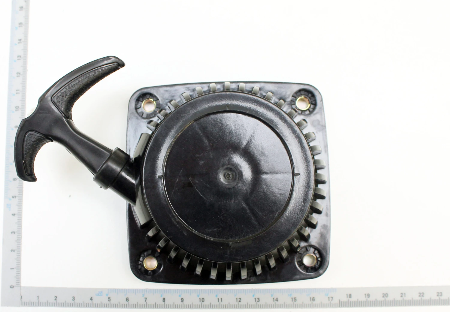 SCHEPPACH - Lanceur Manuel Pour Débroussailleuse Et Outil De Jardin Multifonctions 3 SCHEPPACH - Lanceur Manuel Pour Débroussailleuse Et Outil De Jardin Multifonctions