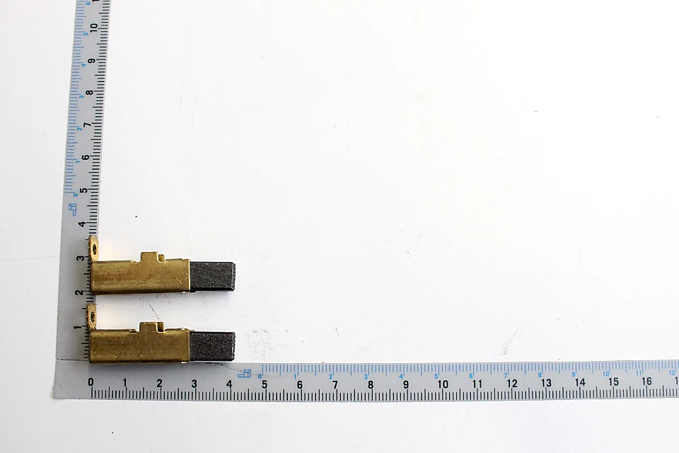 SCHEPPACH - Jeu De Charbons Pour Ponceuse Oscillante Scheppach, Woodster 3 SCHEPPACH - Jeu De Charbons Pour Ponceuse Oscillante Scheppach, Woodster