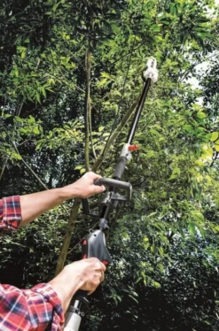 Scheppach - MFH3300-4P Outil Multi-fonction 4 En 1 Moteur 2 Temps De 51,7 Cm³ (Coupe-bordure, Débroussailleuse, Taille-haie, élagueuse) -Outils Ménagers Boutique Scheppach MFH3300 4P Outil Multi fonction 4 en 1 Moteur