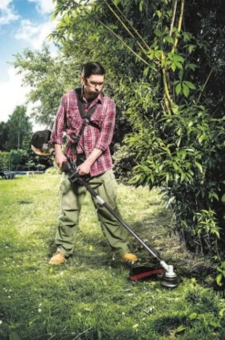 Scheppach - MFH3300-4P Outil Multi-fonction 4 En 1 Moteur 2 Temps De 51,7 Cm³ (Coupe-bordure, Débroussailleuse, Taille-haie, élagueuse) -Outils Ménagers Boutique Scheppach MFH3300 4P Outil Multi fonction 4 en 1 Moteur 1