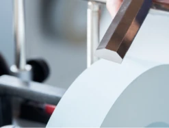 TORMEK - SJ-250 Tormek Japanese Waterstone -Outils Ménagers Boutique TORMEK Meule japonaise SJ250 TORMSJ250 2